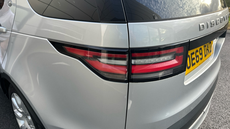 Land Rover Discovery 3.0 SD6 HSE Luxury 5dr Auto Diesel Station Wagon